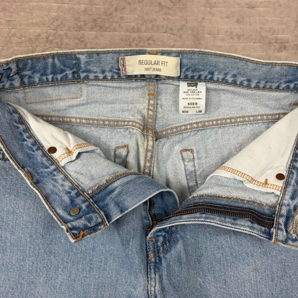 Levis 505 Regular Fit Jeans 32x30 Light Wash Blue Straight Leg Denim 005054834‎